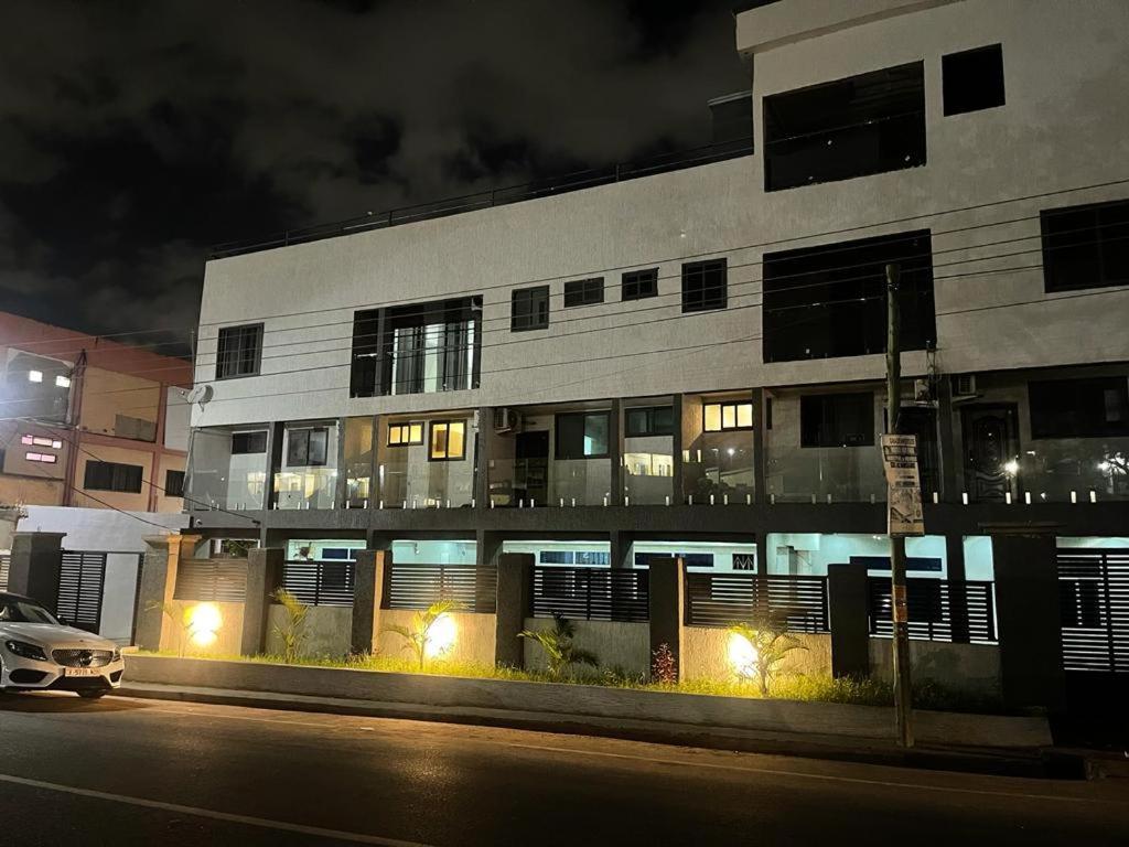Seven Brothers Apartments Accra Luaran gambar